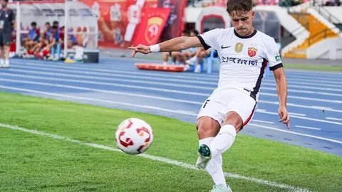 曼联20亿新球场资金来源：负债逾10亿，借债支撑红魔未来计划